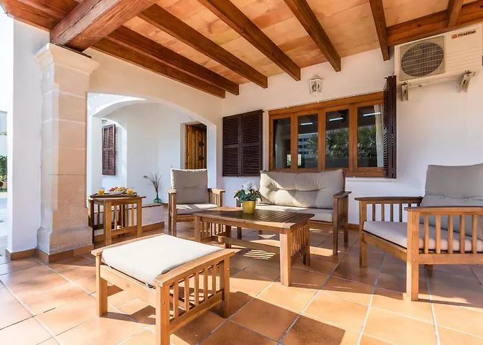 Chalet Falcó with Private Pool&Garden